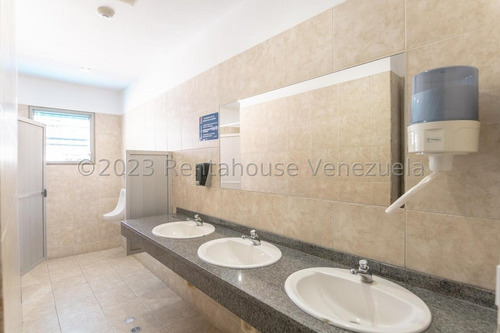 Imagen 9 de 28 de 23-28704 Venta Hermoso Edificio Para Uso Comercial O De Empresa