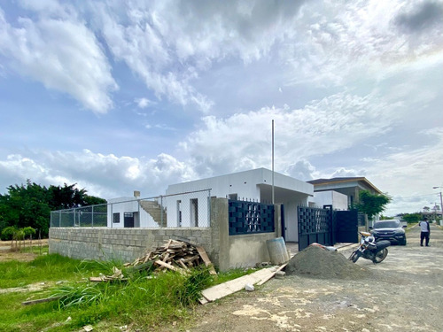 Casa A Estrenar En Residencial Privado De Jarabacoa