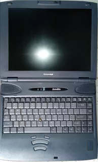 Pc Satellite Toshiba Notebook Laptop Decorativo Peças Repo