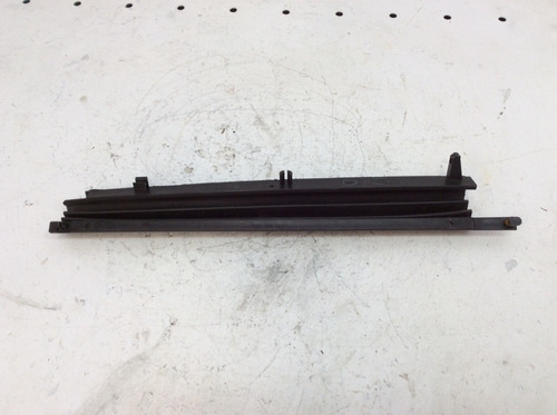 Moldura Izquierda De Quemacocos Vw Bora Mod 05-10 Orig