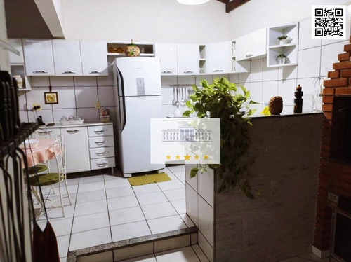Imagem 5 de 12 de Casa Ampla Em Ótima Localização! - Ca1693