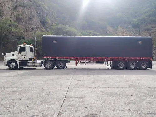 Tractocamión Mack Xcu 613