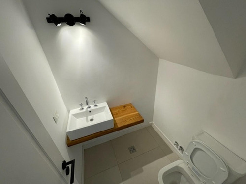 Imagen 8 de 23 de Triplex A Estrenar De Categoria En Venta, San Miguel.