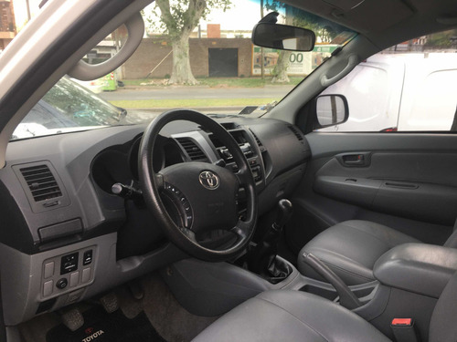 Toyota Hilux 3.0 Cd Srv I 171cv 4x2