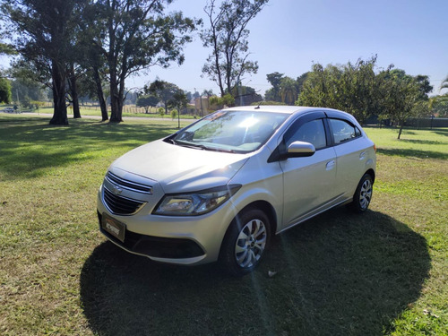 Chevrolet Onix Hatch 1.4 4P FLEX LT
