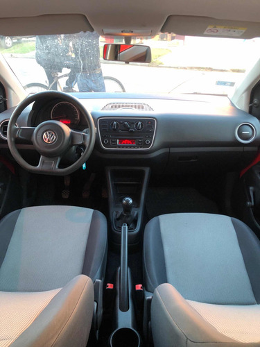 Imagen 5 de 8 de Volkswagen Up! 2017 1.0 Take Up! Aa 75cv