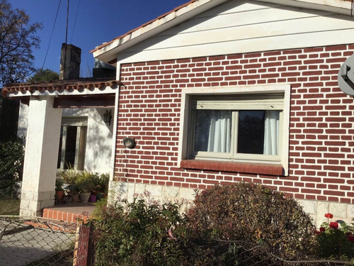 Imagen 1 de 1 de Venta De Chalet 3 Ambientes -capilla Del Monte -cordoba