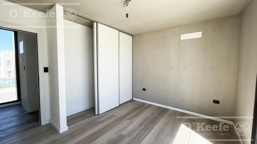 Casa En Venta De 4 Ambientes Greenville Polo