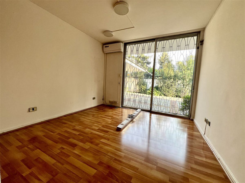 Casa En Venta En Vitacura / Jacques Cazotte