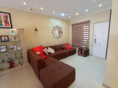 Imagen 3 de 12 de Townhouse En Venta La Morita I Maracay 22-26604 Df