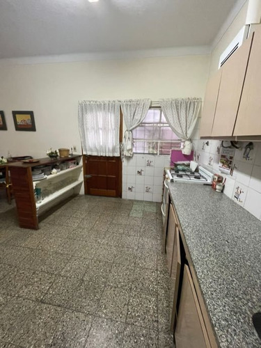 Imagen 12 de 22 de Casa Para 2 Familias En Venta En Villa Dominico