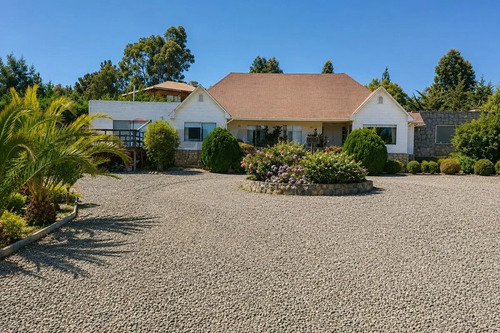 Exclusiva Casa En Parcela  En Venta En Algarrobo