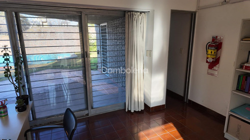 Casa Chalet En Venta - Moreno