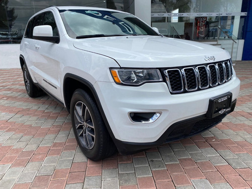 Imagen 2 de 9 de Jepp Grand Cherokee 2018