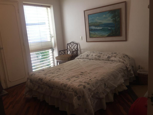 Imagen 13 de 19 de Vendo Apartamento 190m2 3h/3b/2p Cumbres De Curumo 8613