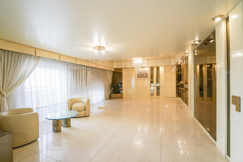 Departamento En Venta, Flores, 6 Ambientes, Con Balcón Al Frente