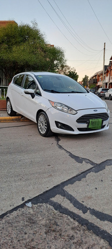 Ford Fiesta Kinetic 1.6 Titanium Powershift 120cv