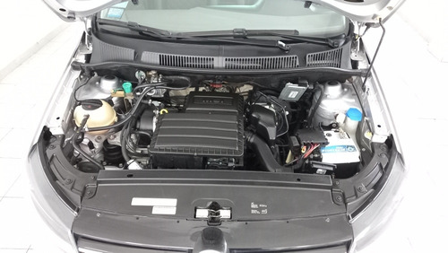 Imagen 12 de 12 de Volkswagen Suran 2016 1.6 Highline Msi Gnc