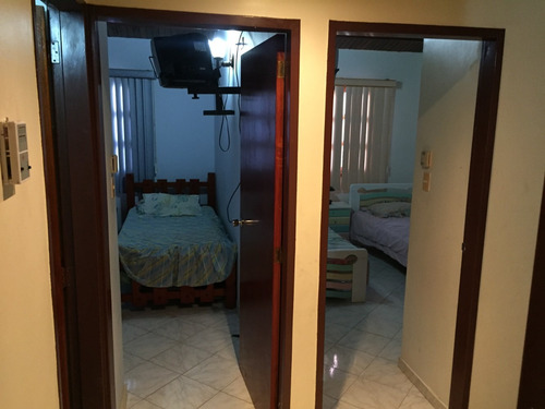 Imagen 10 de 14 de Amplia Casa En La Arboleda. 3 Hab 2 Ban. 22-18583