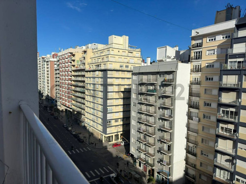 Excelente Departamento De 3 Ambientes Sobre Avenida Colon Id