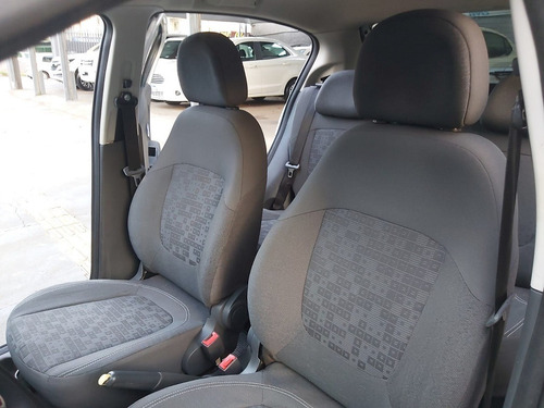 Imagem 6 de 9 de Fiat / Palio Attractive 1.0 Flex Completo + Airbag + Abs