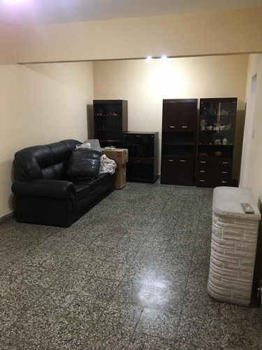 Imagen 5 de 14 de Departamento Semi Piso Con Cochera Privada.