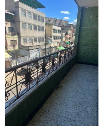 Vendo Edificio 580m2 Catia 8162