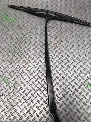 Brazo Limpiaparabrisas Der Bmw 320 I Aut V6 2.2 98/2007 (Usado)