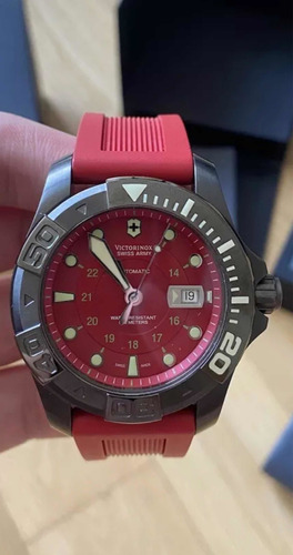 Victorinox Swiss Army Dive Master Automatic 241353 - Usado