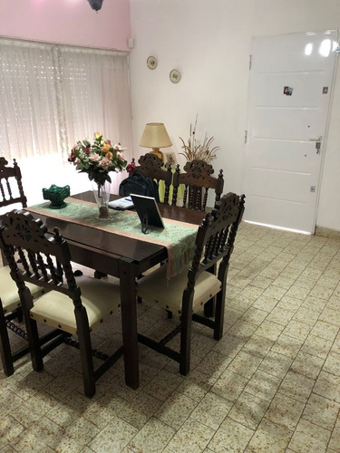Casa En Venta De 2 Dormitorios C/ Cochera En Pontevedra