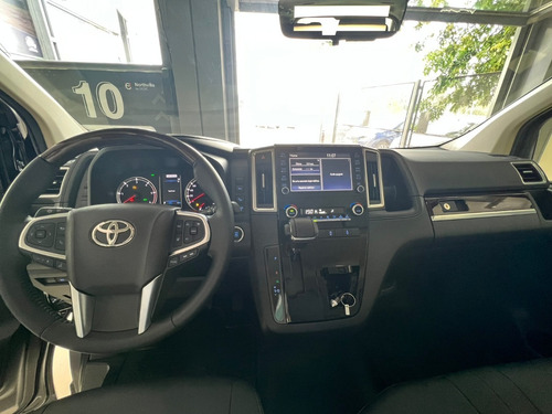 Imagen 13 de 18 de Toyota Hiace 2.8 Wagon At6 10 As