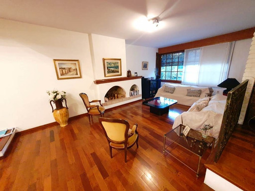 4 Dormitorio 3 Baños Servicio Completo Barbacoa Piscina