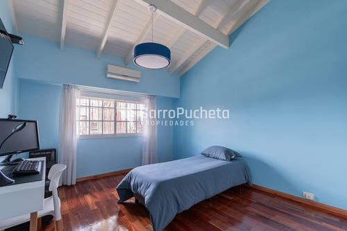 Venta Casa 6 Ambientes Con Amplio Parque En Barrio Pileta , Ramos Mejia.