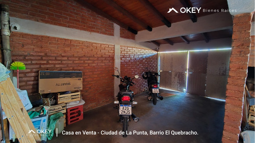 Casa En Esquina En La Punta Sobre El Boulevard Principal