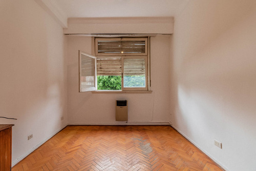 Venta - Departamento 2 Ambientes - Caballito - Parque Centenario - Bajas Expensas - Luminoso