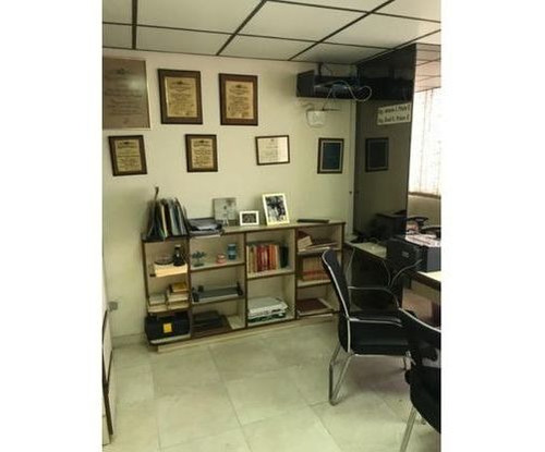Imagen 4 de 7 de Venta De Oficina O Consultorio En Torre 18 La Campiña Caracas