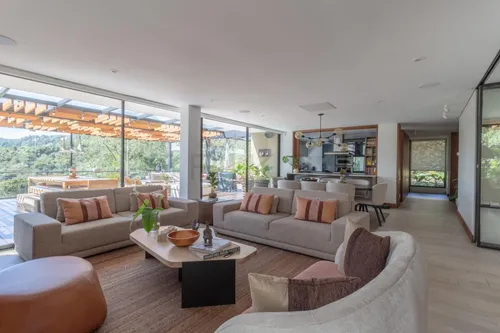 Casa En Venta En La Calera. Cod V6010
