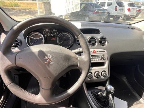 Imagen 14 de 16 de Peugeot 408 2.0 Allure 143cv Gdr