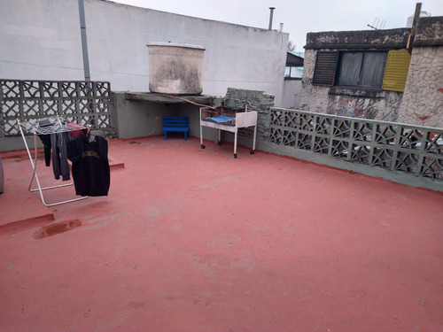 Departamento Tipo Casa Al Frente De 3 Ambientes Con Cochera Y Terraza - Montiel 5700 - Capital Federal,