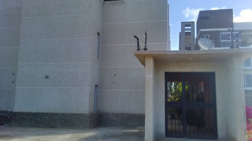 Imagen 14 de 14 de Apartamento A Solo 100 Metros De Playa El Yaque , Isla De Margarita. #2912