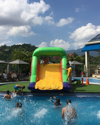 Colchón Deslizadora De Piscina (Usado)