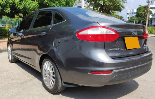 Lm Autos Vende Ford Fiesta Titanium Modelo 2015, Aut.