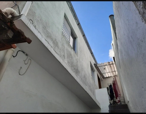 3 Casas No Terreno. Ótima Fonte De Renda Com Aluguéis