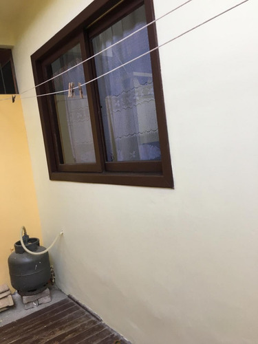 Aluguel Temporada Praia Ingleses-florianópolis-duplex 2 Dorm- 2smart Tv Com Filmes De 5 Telecines E Amazon Video-split-wifi