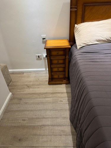 Cama 2 Plazas 1,90 X 1,60 Y 2 Mesitas De Luz Madera Cerezo Cerezo Clásico (Usado)