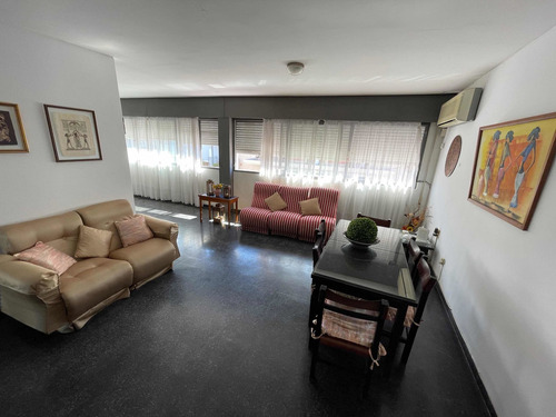 Imagen 6 de 30 de Alquiler De Hermosa Propiedad Horizontal, Con Espacios Muy Amplios En Pleno Centro, En La Avenida Principal $ 30.000