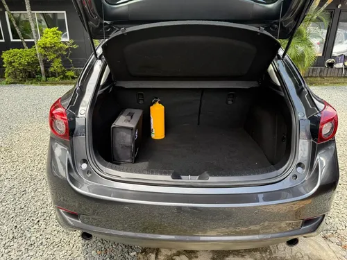 Mazda 3 2.0 Touring At
