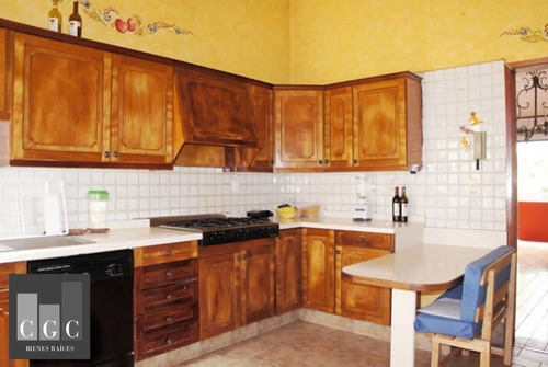 Imagen 2 de 18 de Venta Casa En San Jerónimo Versátil Y Con Vistas Arboladas