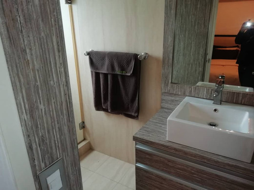 Imagen 27 de 30 de Sss: Vende Apartamento 23-21417 En La Boyera De 139 M2, Remodelado Y Amoblado