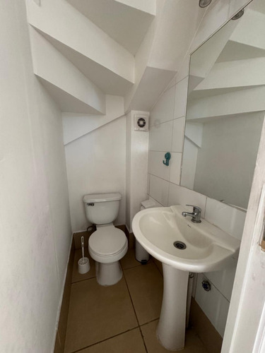 Arriendo Casa 3 Dormitorios Excelente Ubicación En Sta Cruz